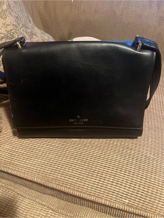 kate spade Handbags - kate spade Black Leather Messenger Crossbody
